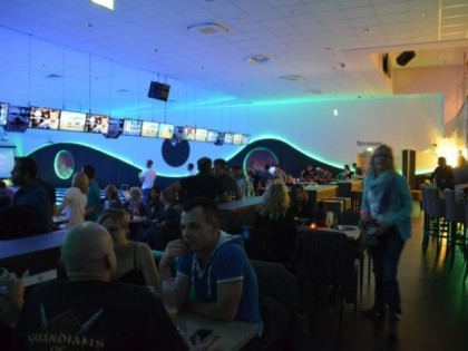 照片: Bowl n Lounge